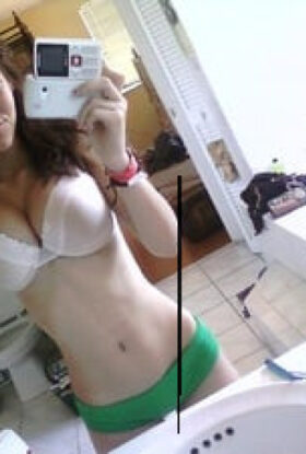 WhatsApp: +33780935405
