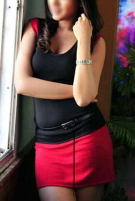 Zoya Farukhi